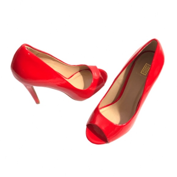 “Selia” Bright Red Patent Peep Toe Pump, 7.5 - Picture 3 of 8